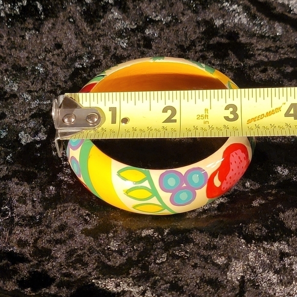 Vintage Wooden Fruit Salad Bangle Bracelet - Picture 4 of 9